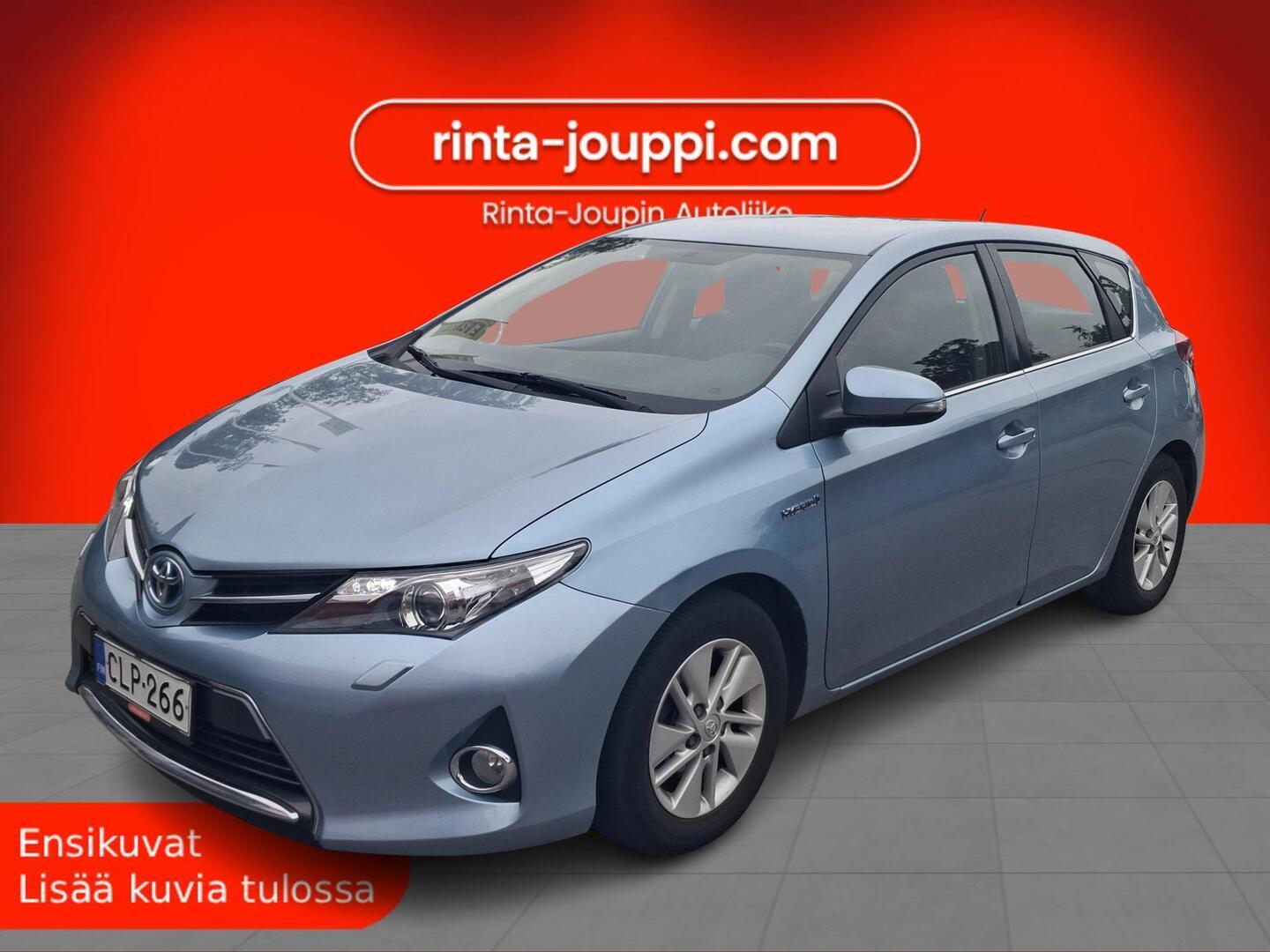 TOYOTA Auris 2013