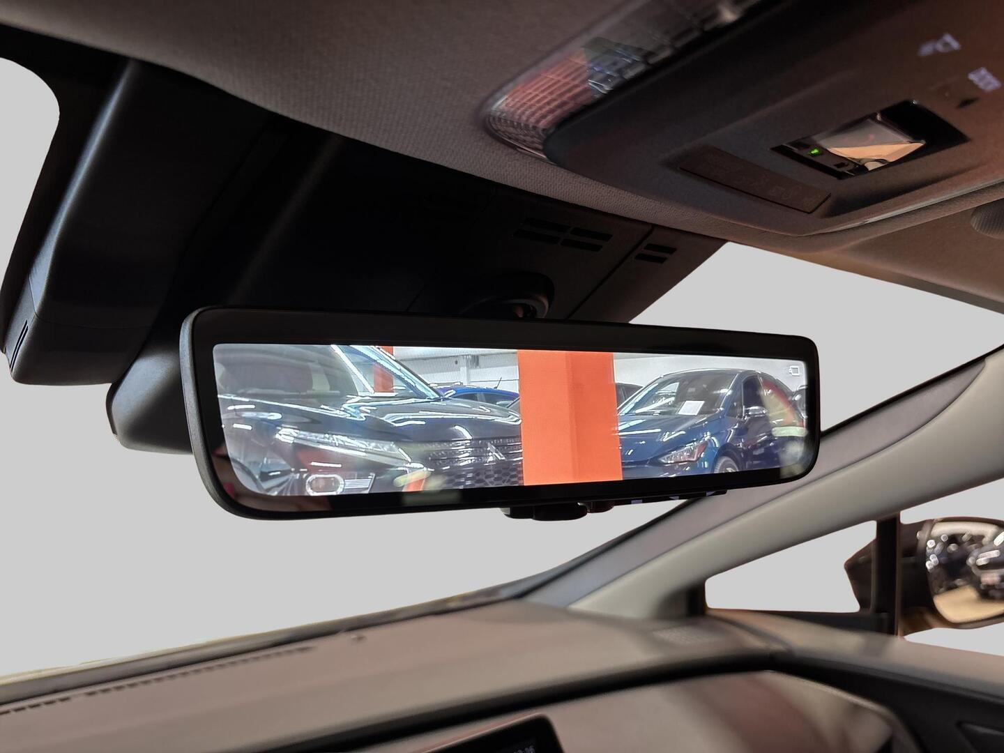 TOYOTA Prius Plug-in 2023