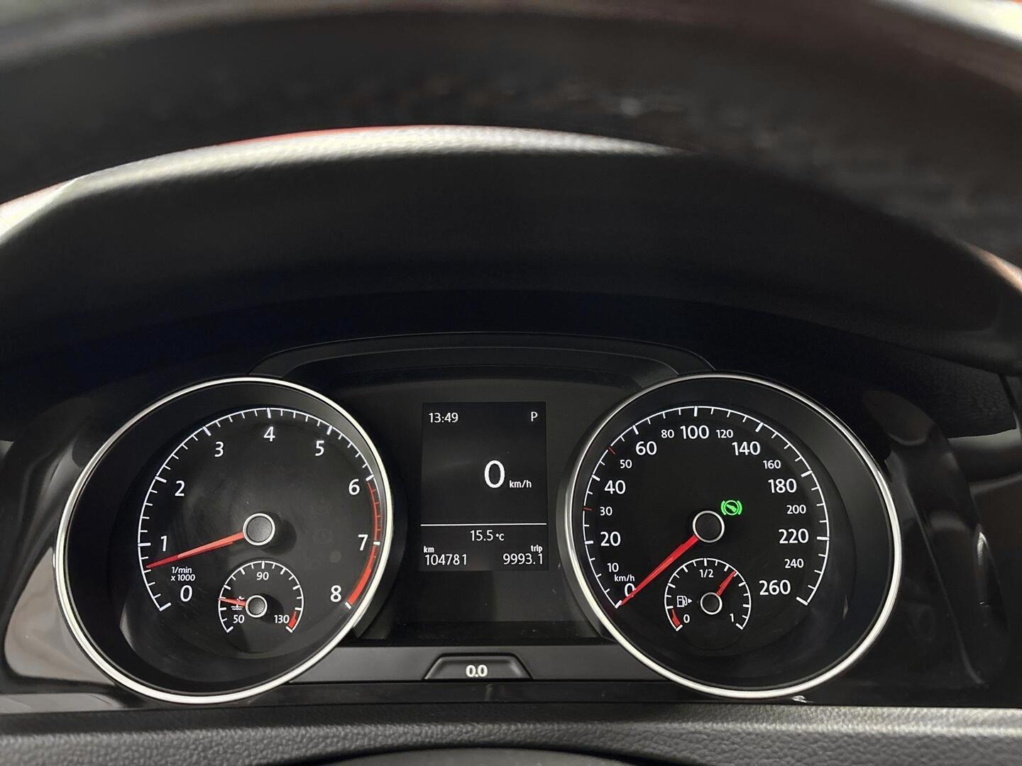 VOLKSWAGEN Golf 2014