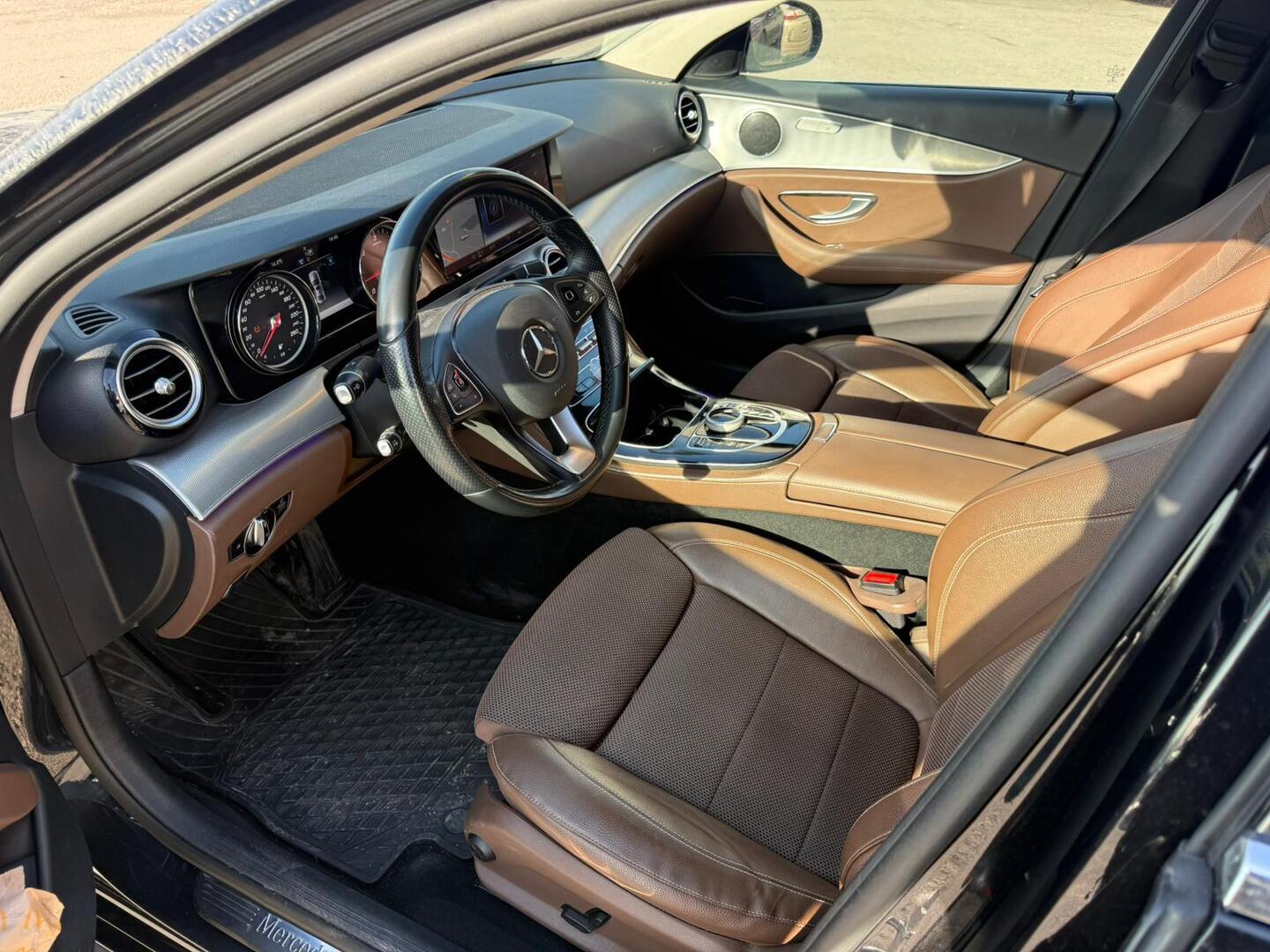 MERCEDES-BENZ E 2018