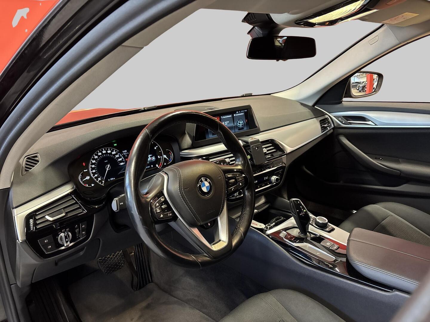 BMW 518 2019