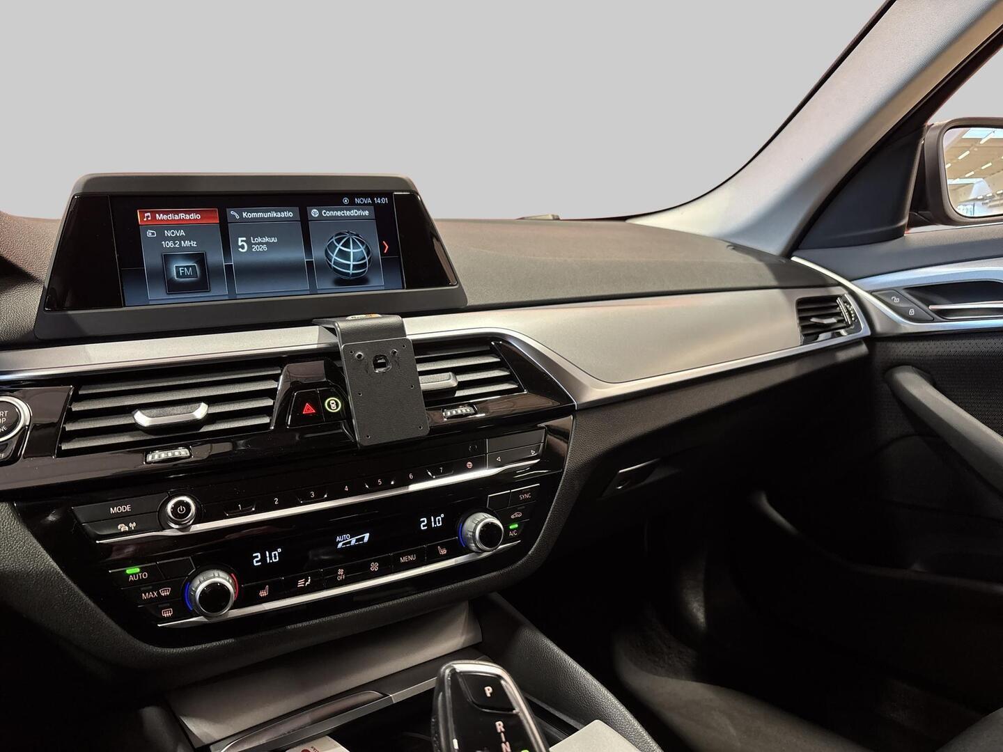 BMW 518 2019
