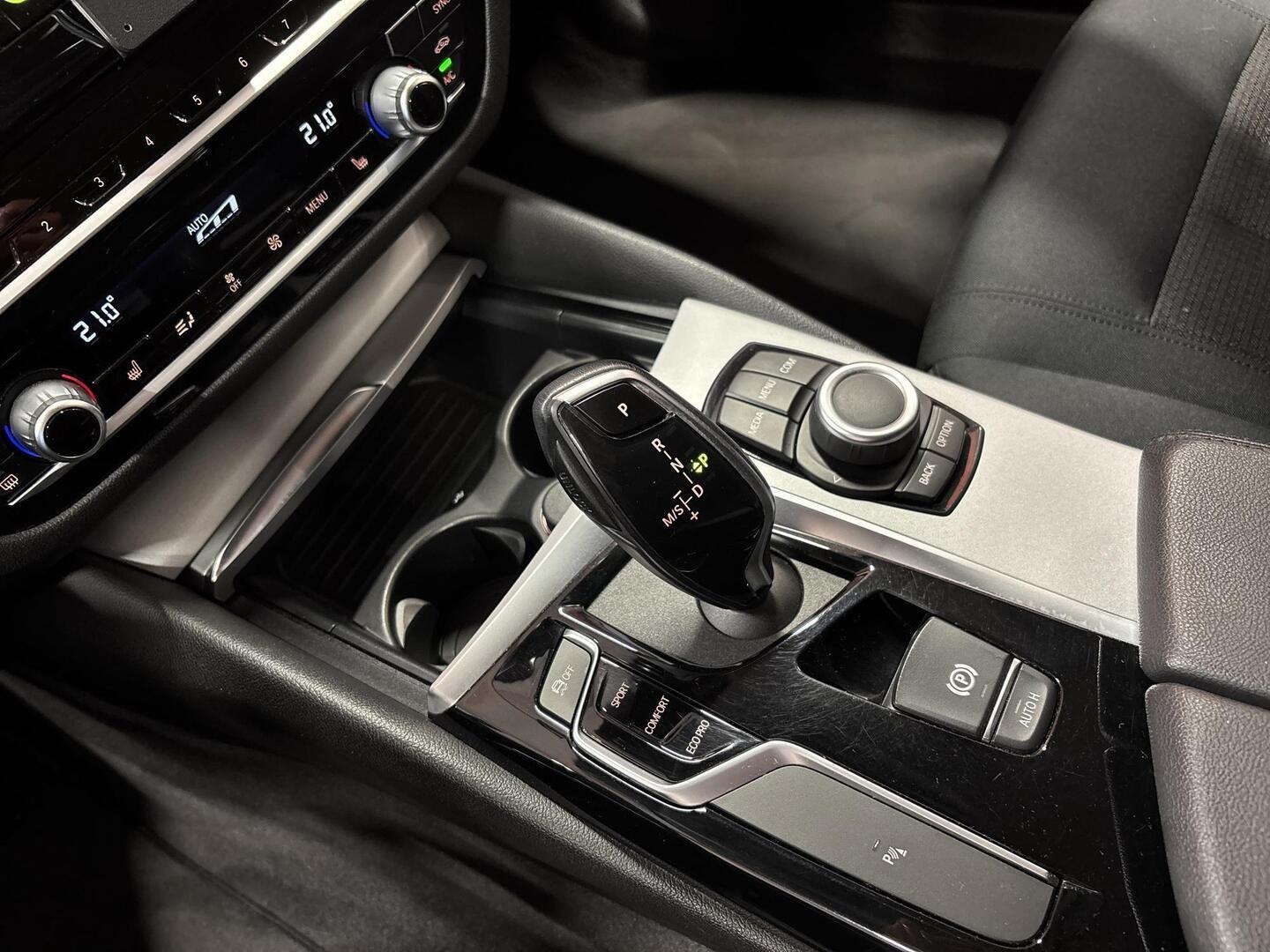 BMW 518 2019