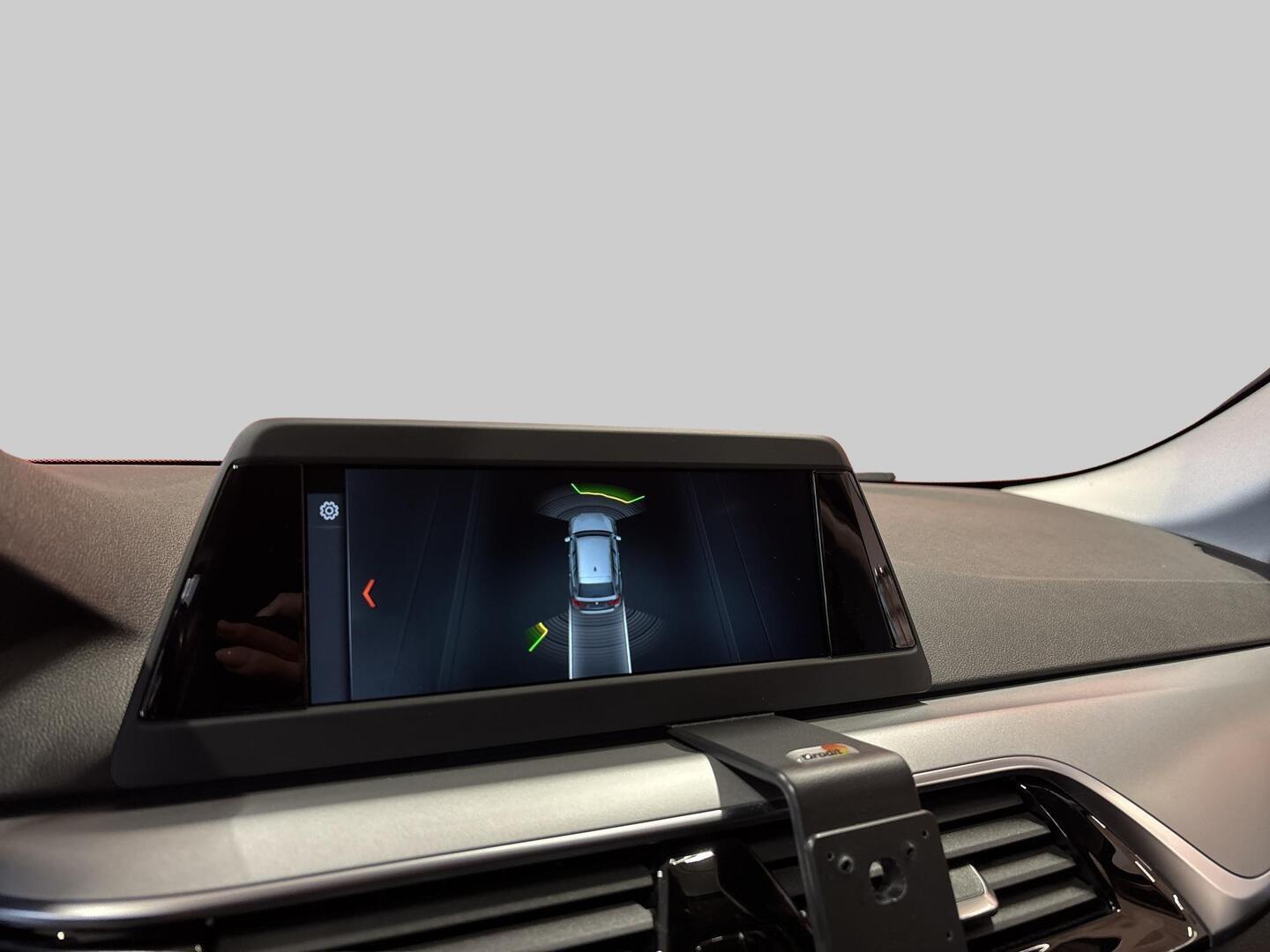 BMW 518 2019