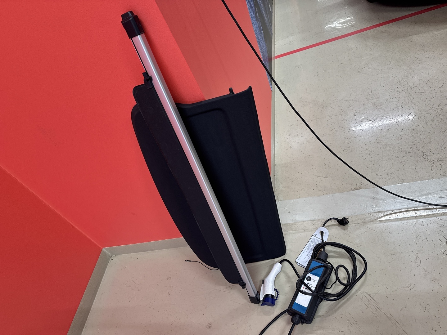 MITSUBISHI Outlander PHEV 2014