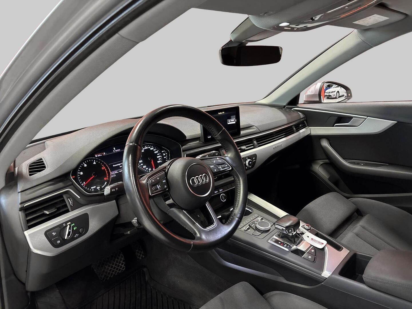 AUDI A4 2016
