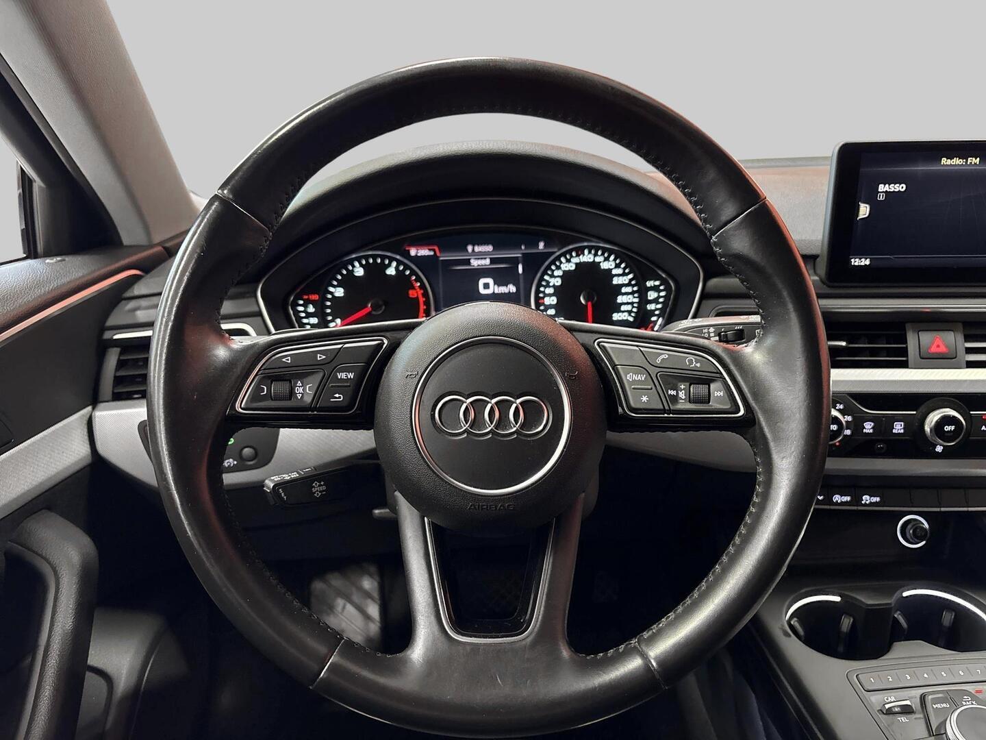 AUDI A4 2016