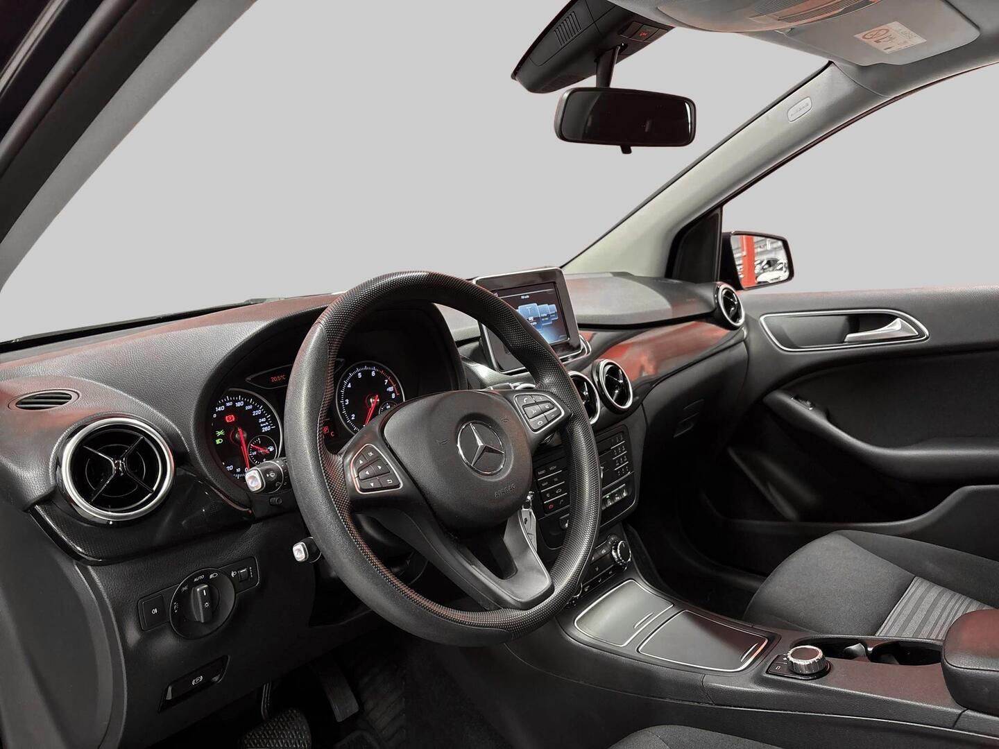 MERCEDES-BENZ B 2017