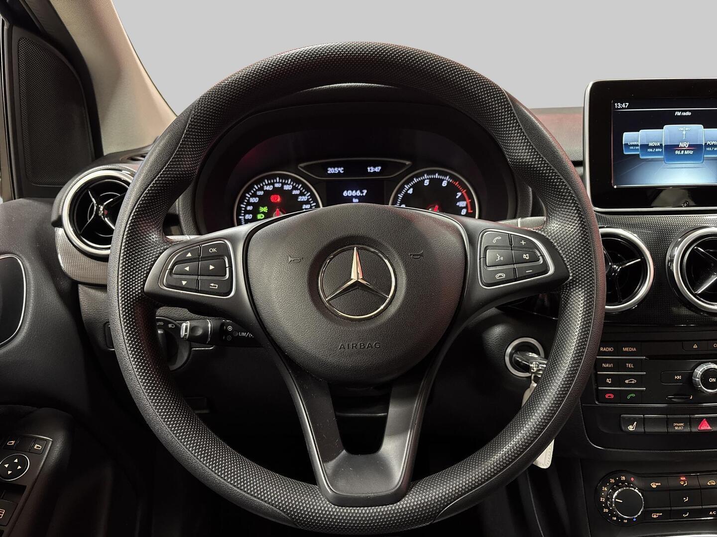 MERCEDES-BENZ B 2017