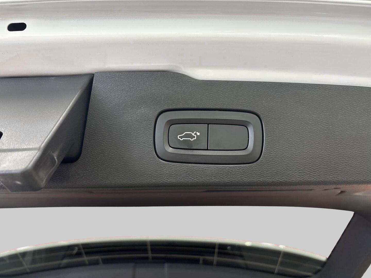 VOLVO V60 2021