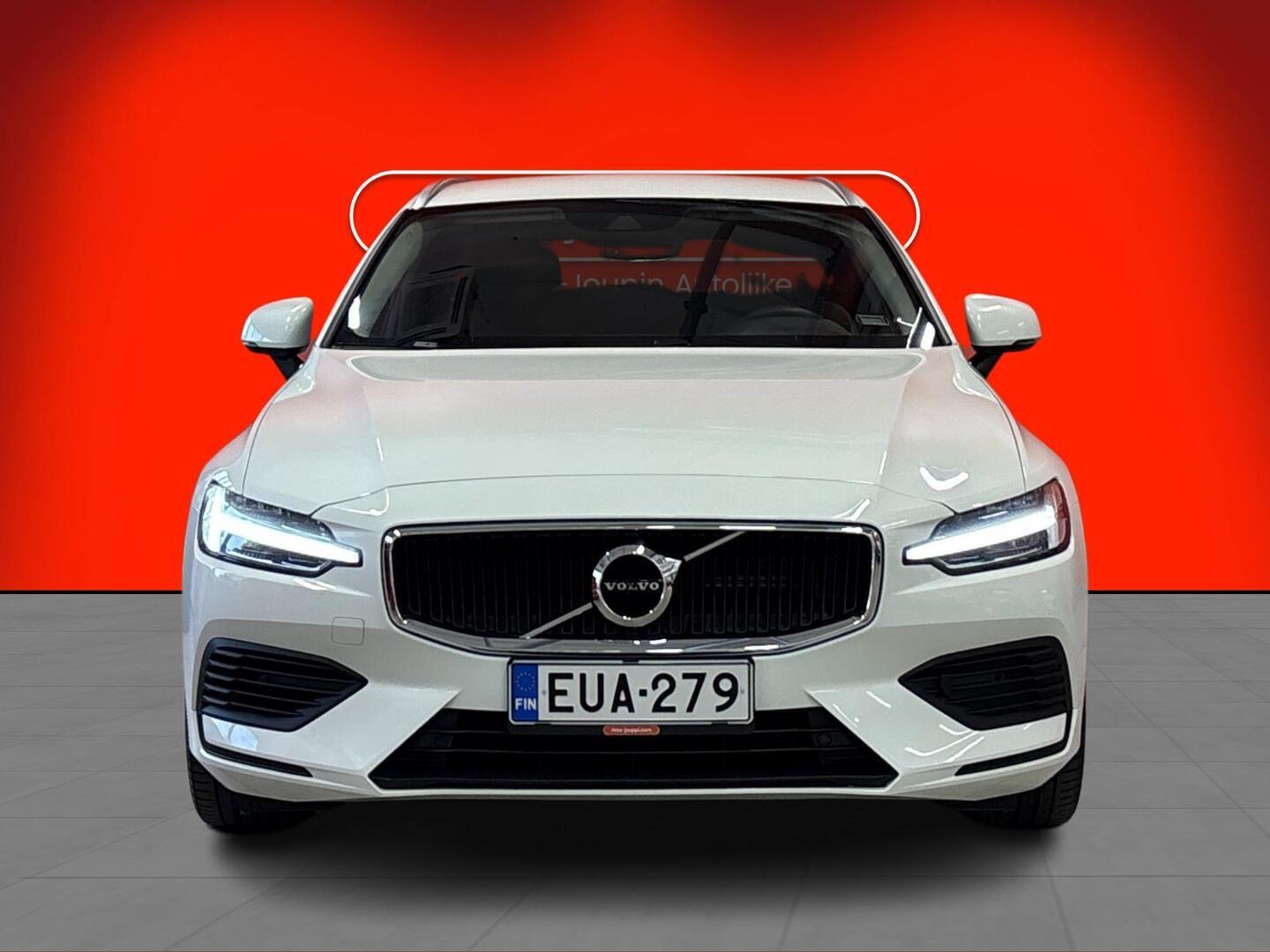 VOLVO V60 2021