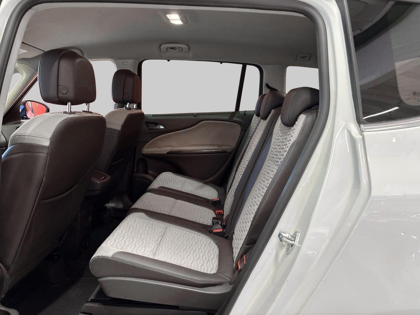OPEL Zafira Tourer 2013