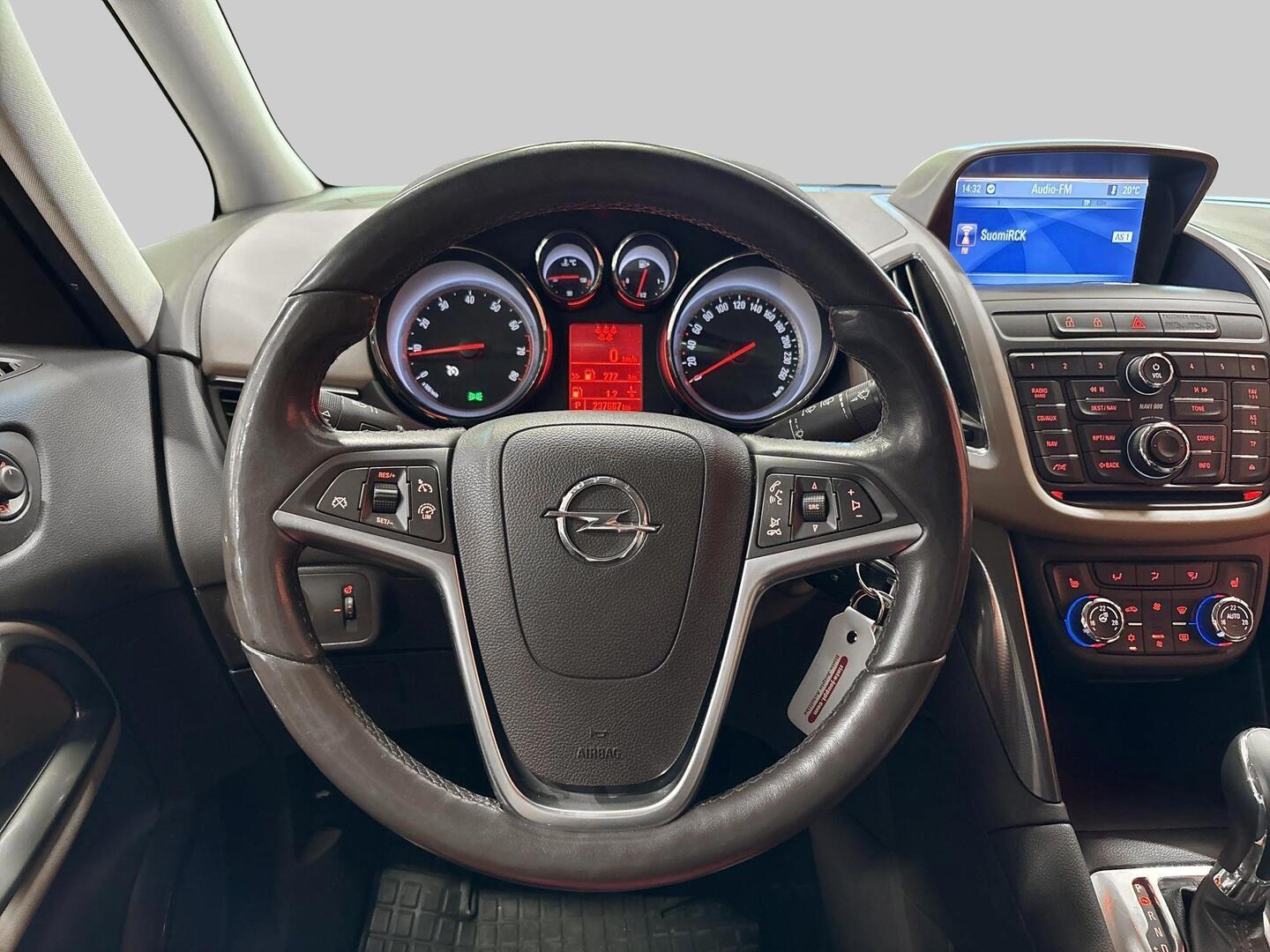 OPEL Zafira Tourer 2013