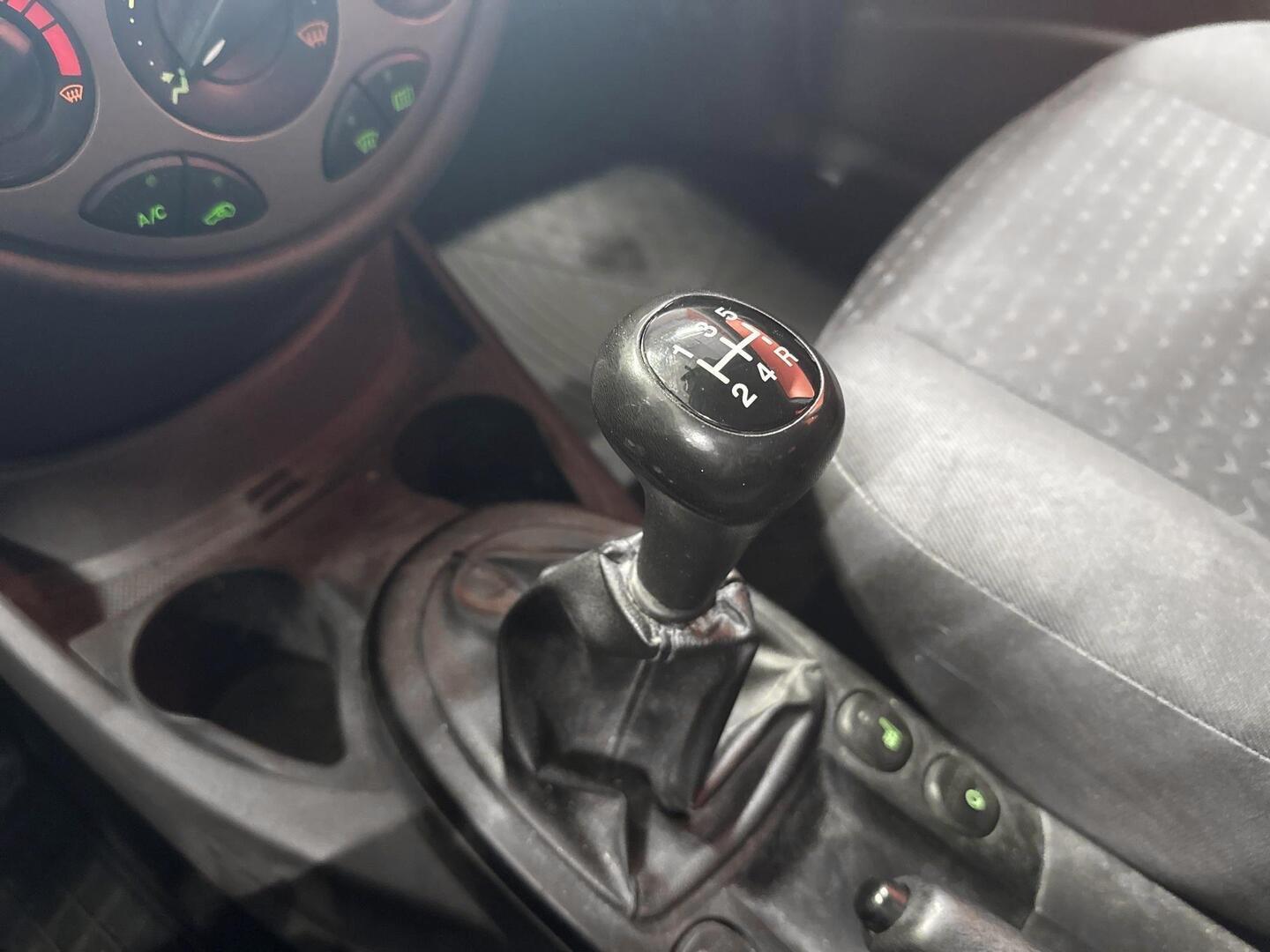 FORD Focus 2004