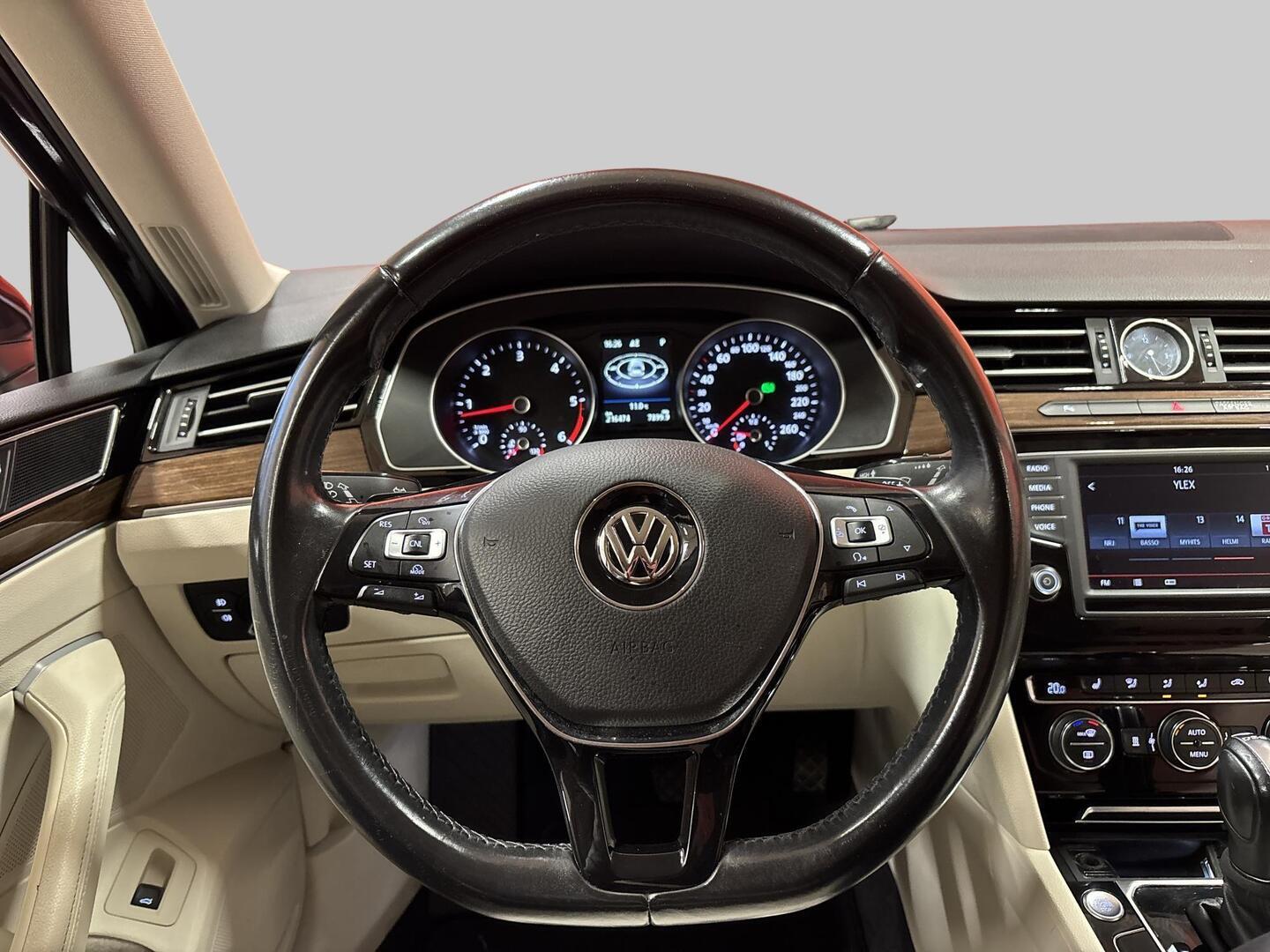 VOLKSWAGEN Passat 2015