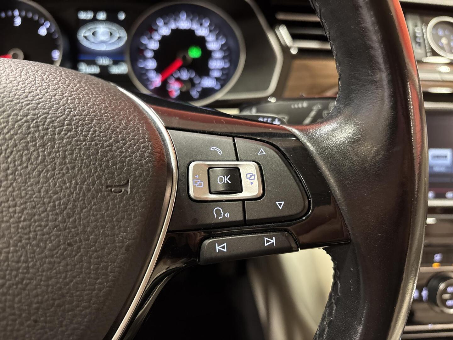VOLKSWAGEN Passat 2015