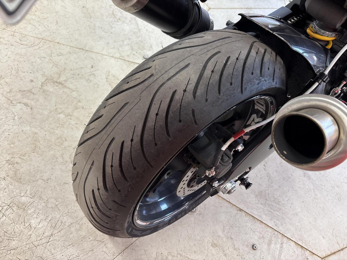 SUZUKI GSX-R 2008