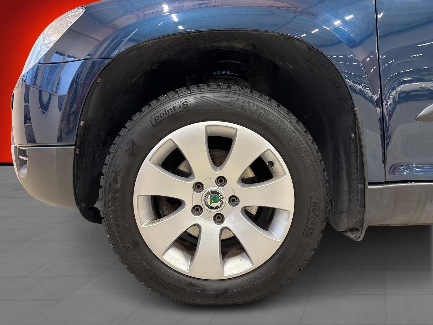 SKODA Yeti 2012