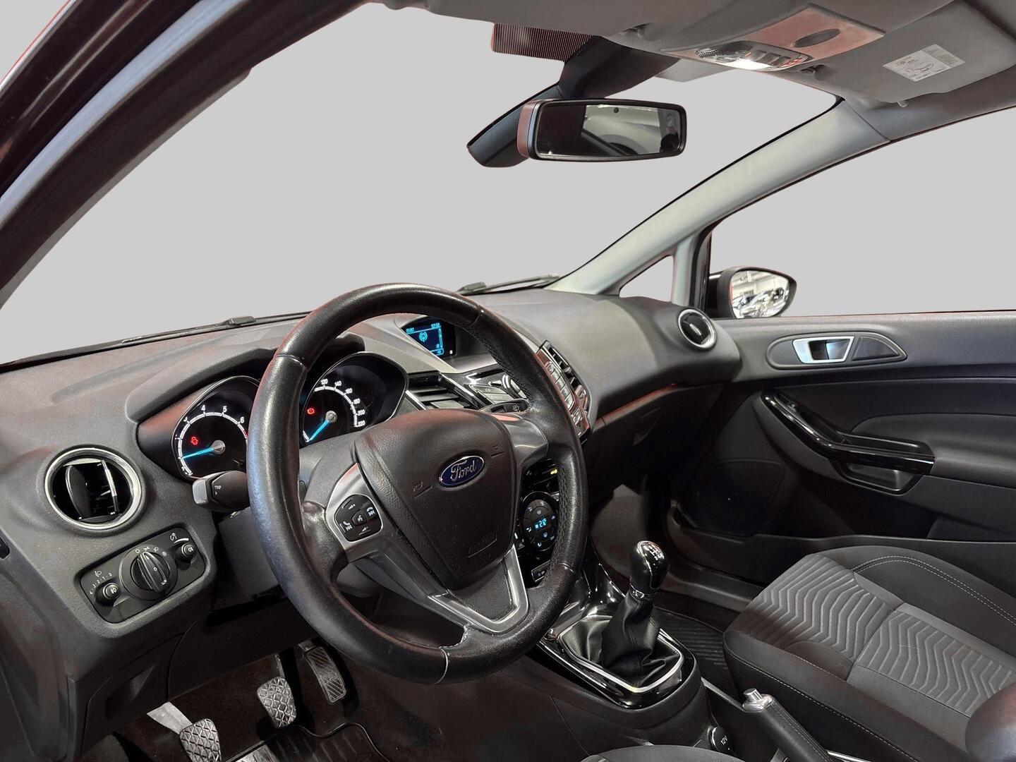 FORD Fiesta 2015