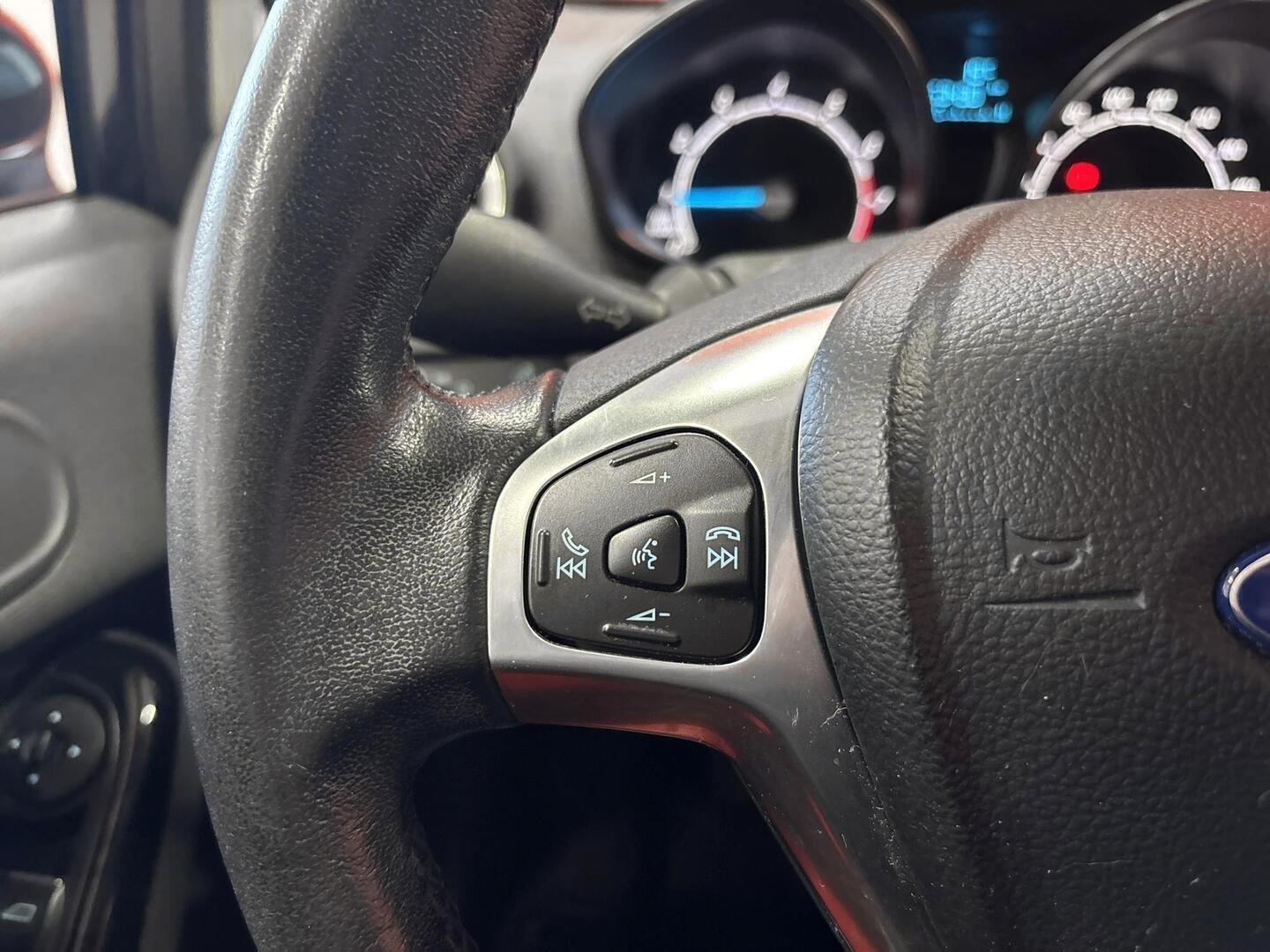 FORD Fiesta 2015