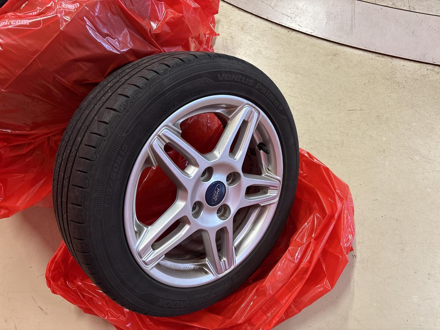 FORD Fiesta 2015
