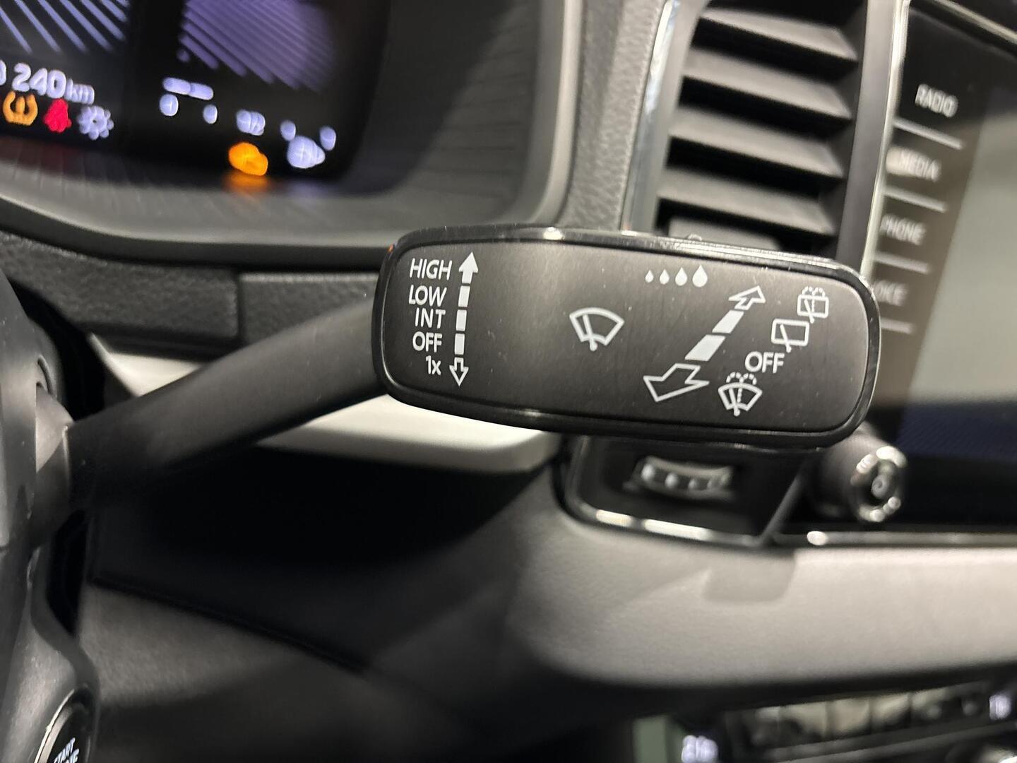 SKODA Karoq 2023
