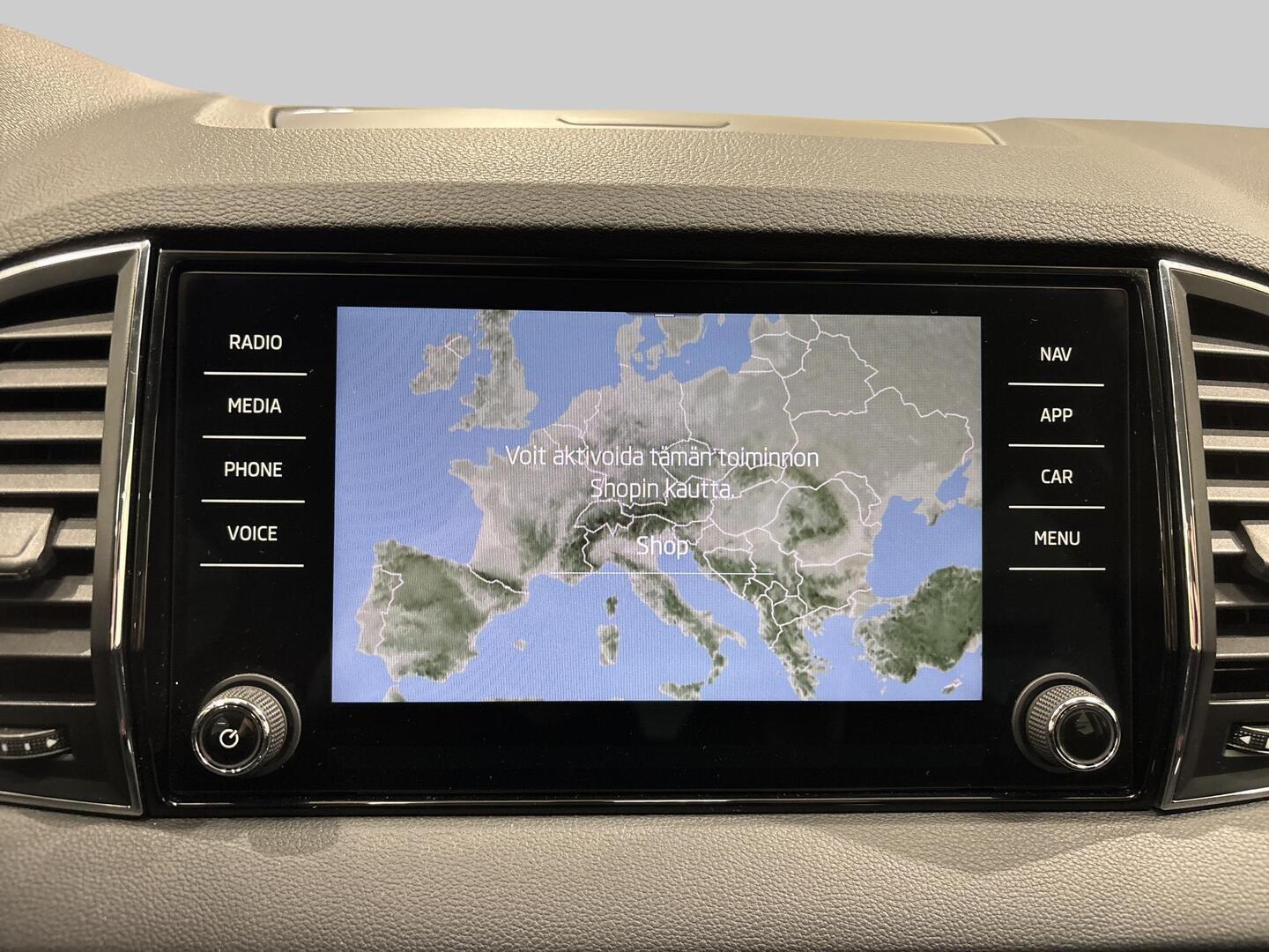 SKODA Karoq 2023