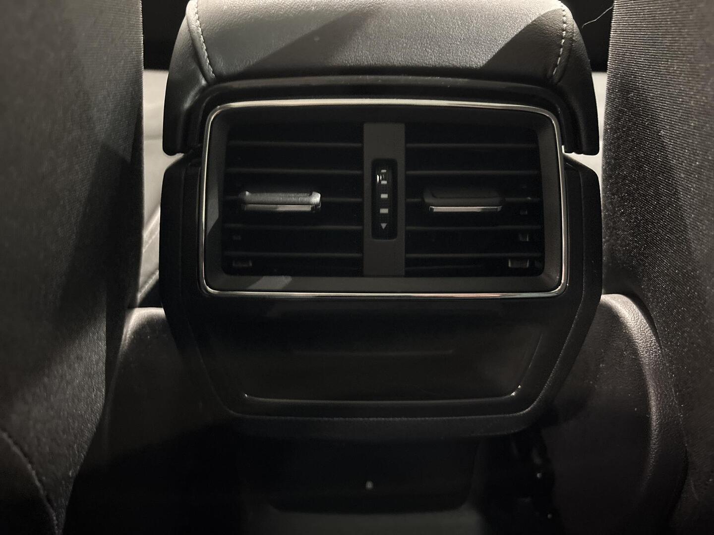 SKODA Karoq 2023