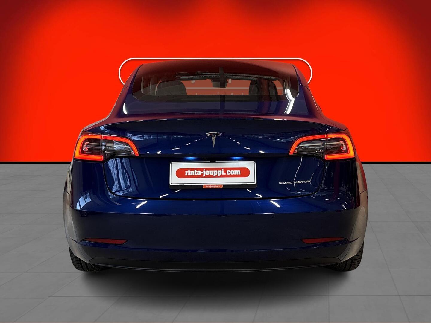 TESLA MODEL 3 2020
