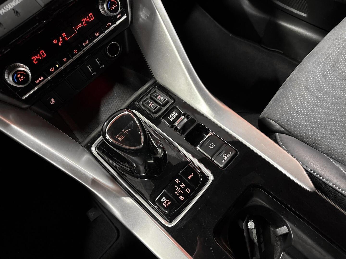 MITSUBISHI ECLIPSE CROSS 2023