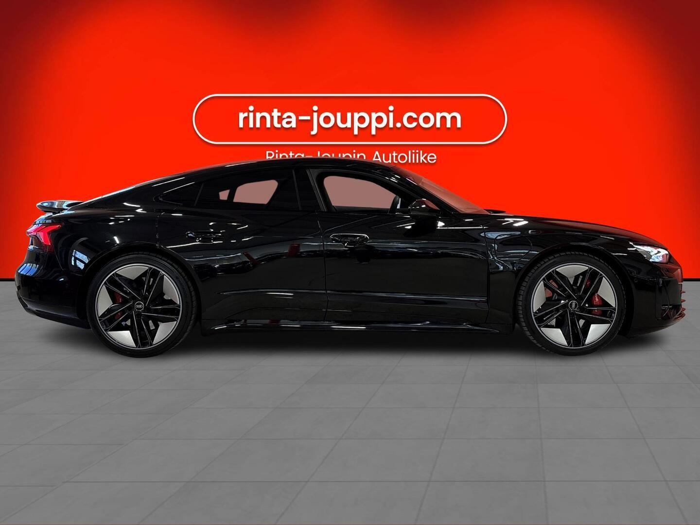 AUDI E-TRON GT RS 2022