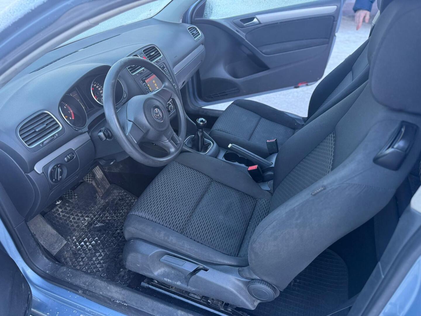 VOLKSWAGEN Golf 2009