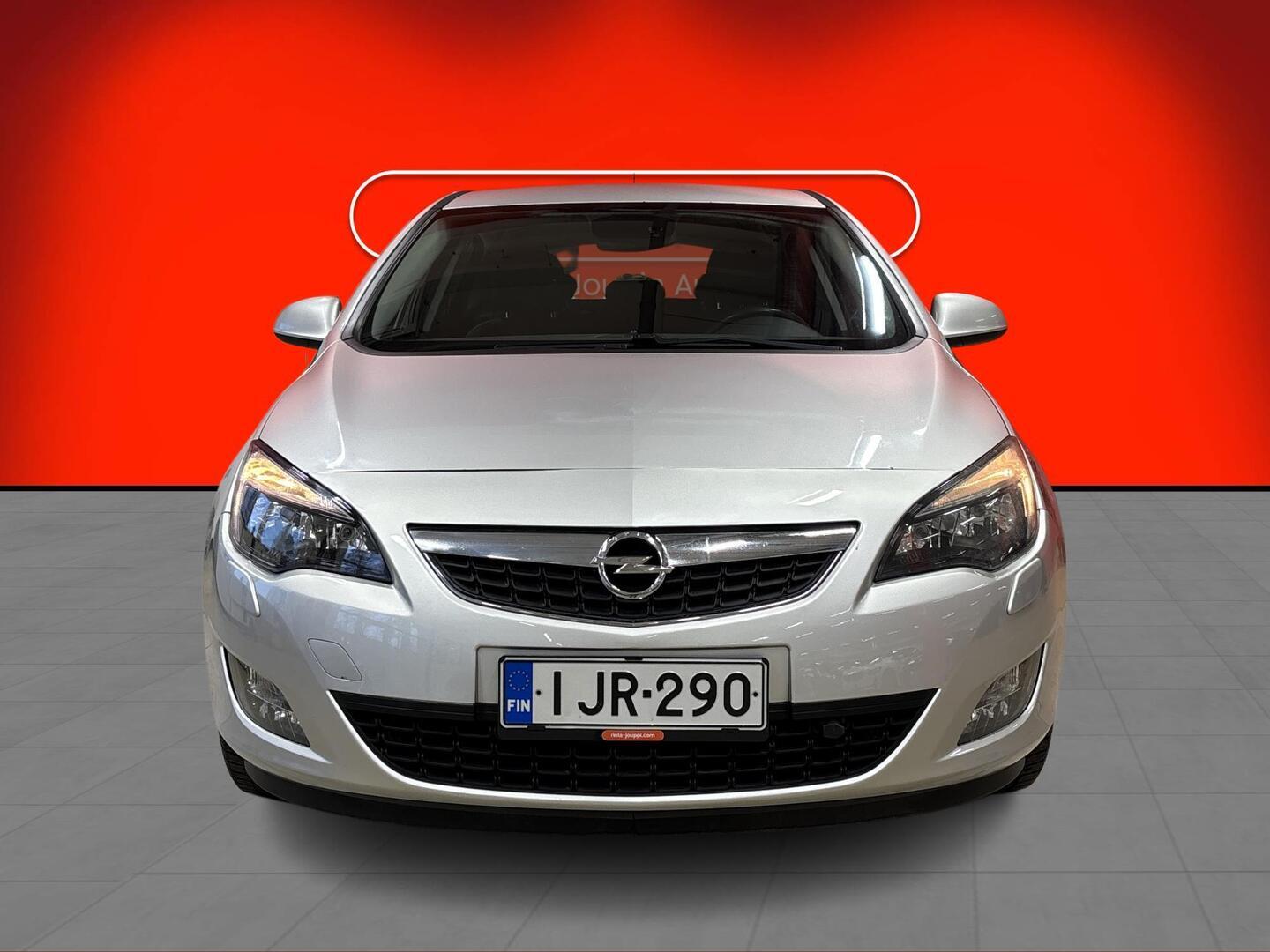 OPEL Astra 2010