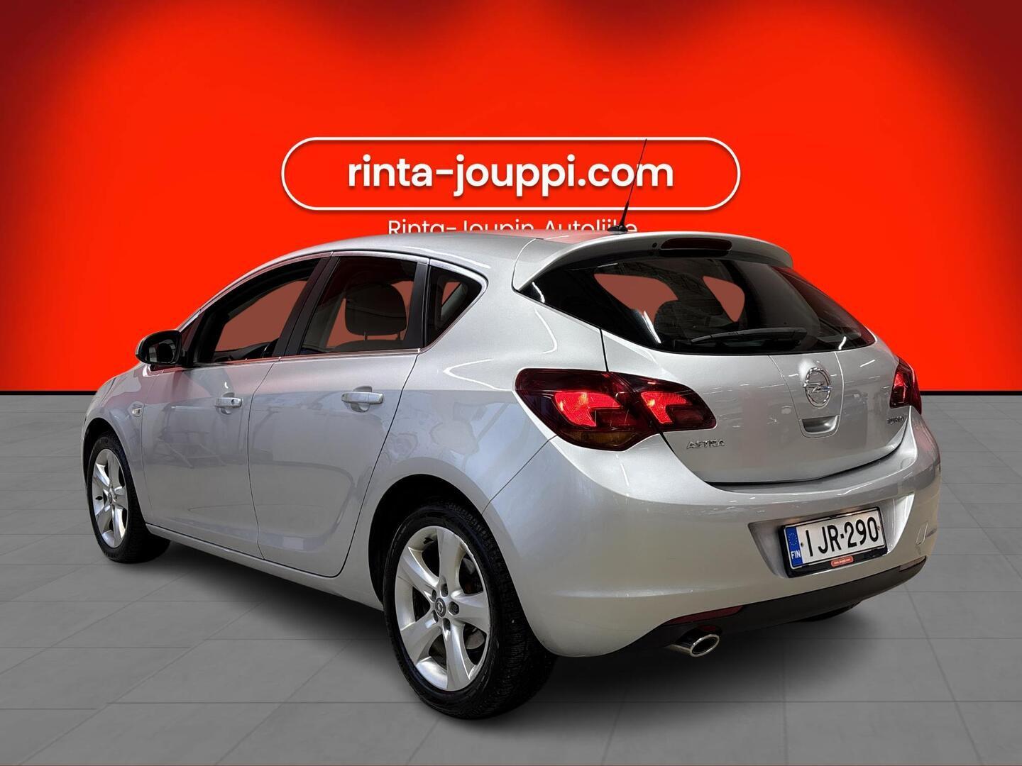 OPEL Astra 2010