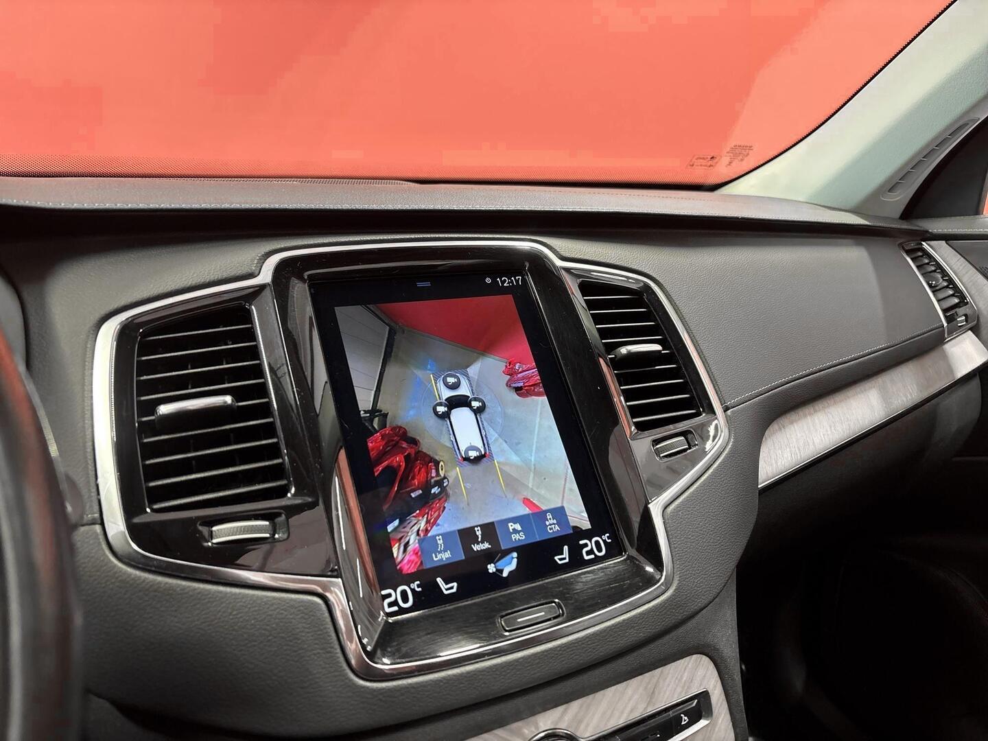 VOLVO XC90 2021