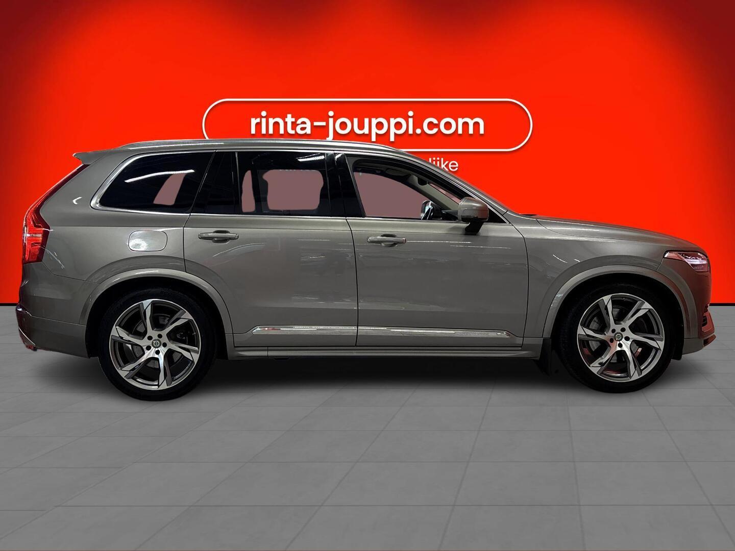 VOLVO XC90 2021