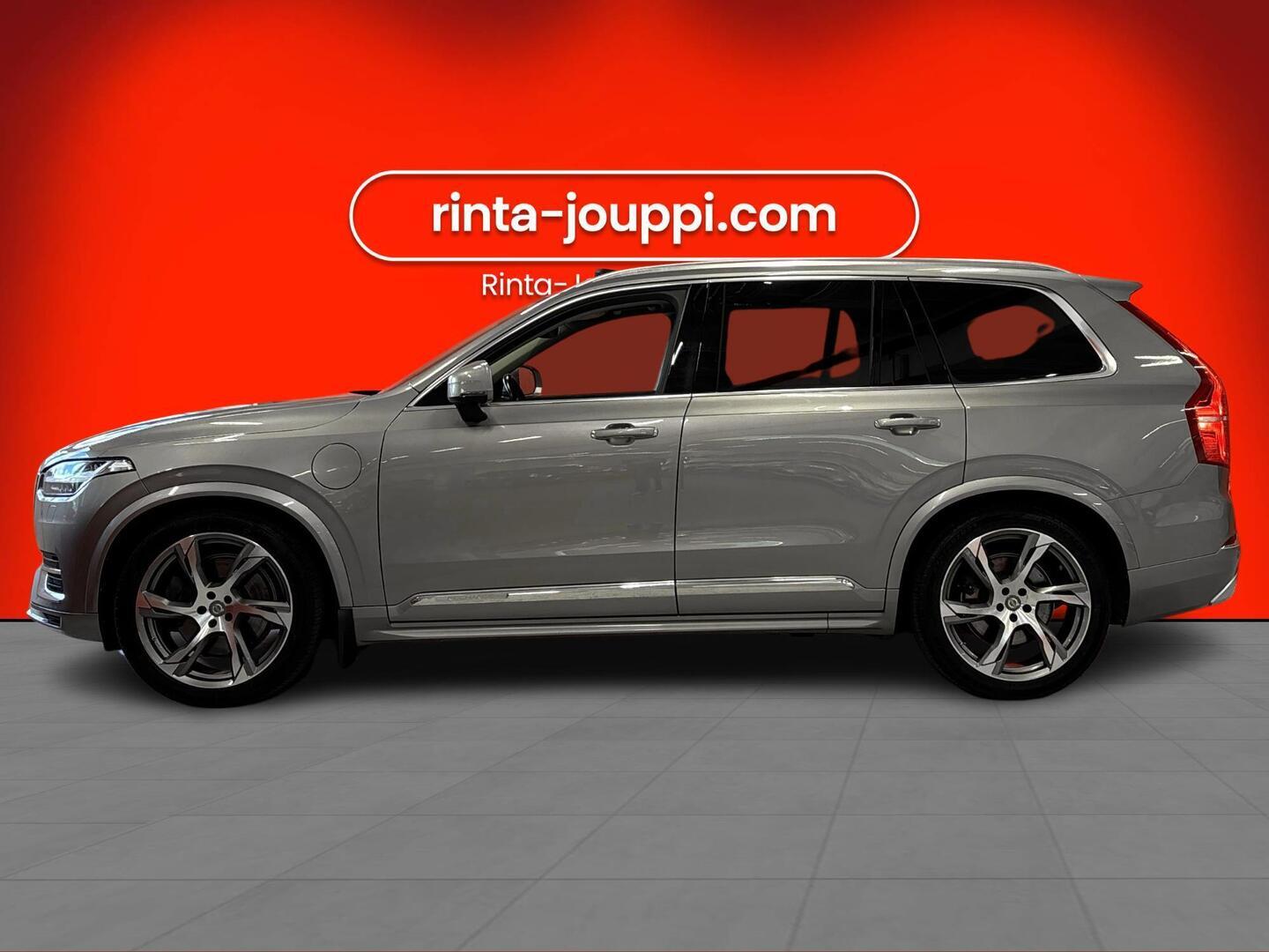 VOLVO XC90 2021