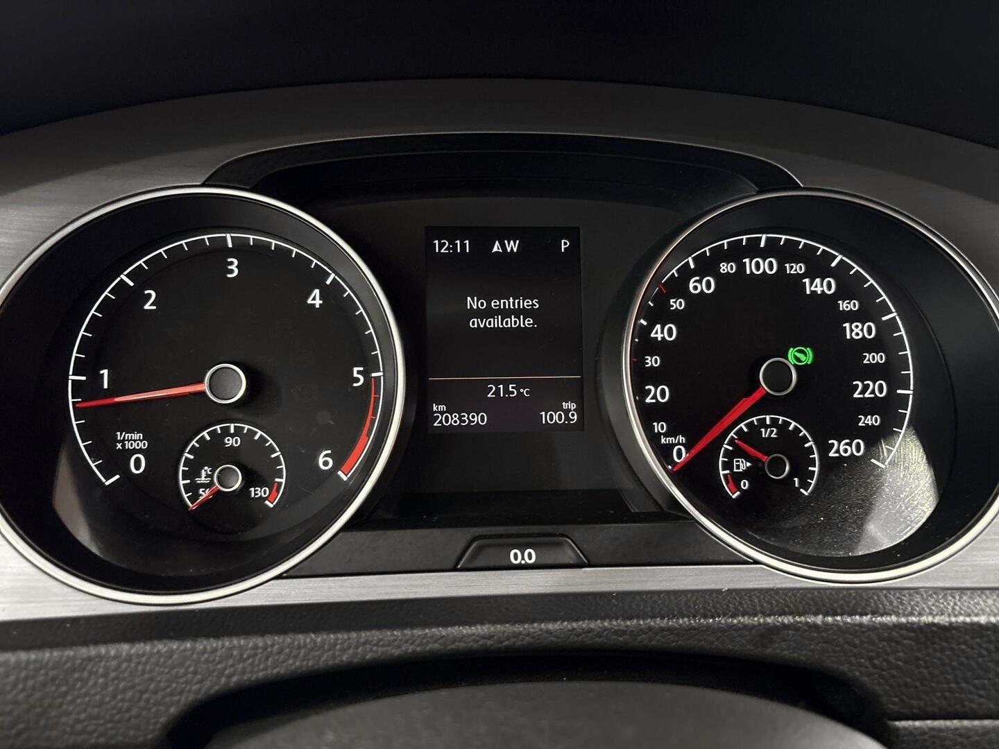 VOLKSWAGEN Golf 2014