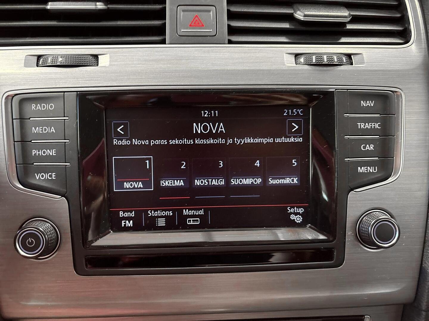 VOLKSWAGEN Golf 2014