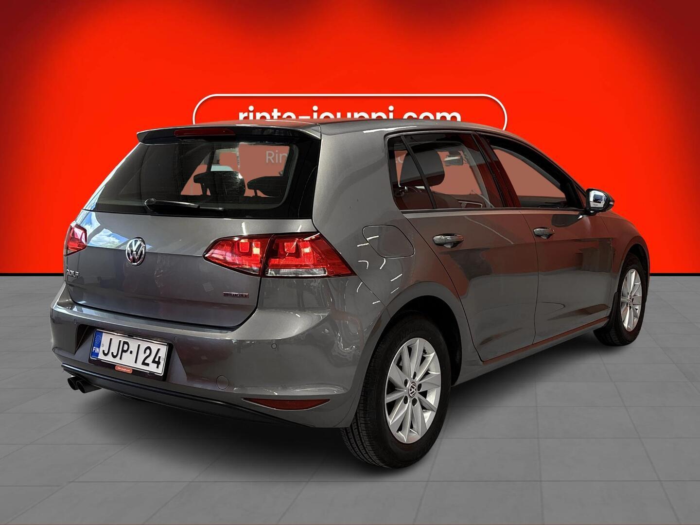 VOLKSWAGEN Golf 2015
