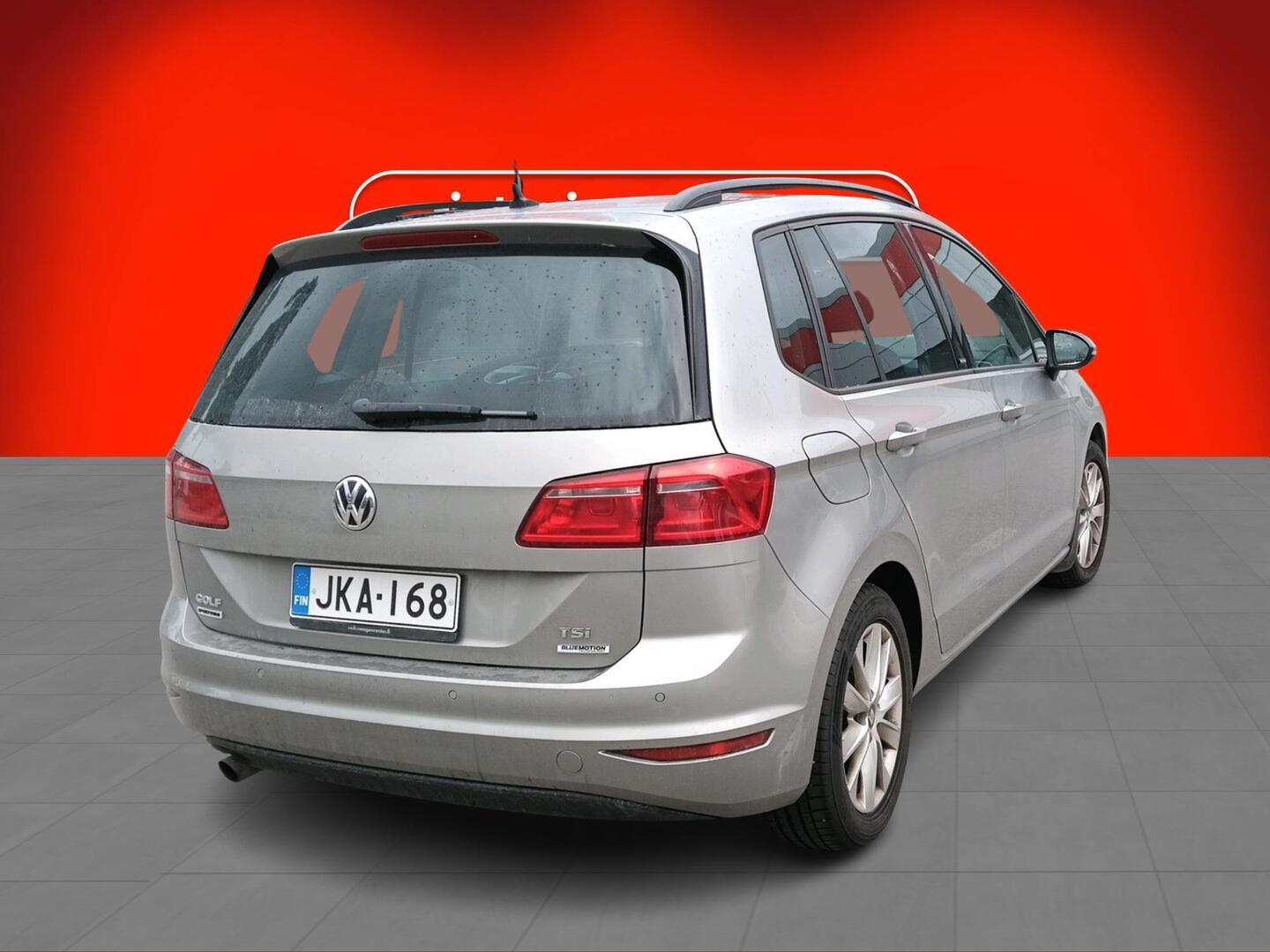 VOLKSWAGEN Golf Sportsvan 2016
