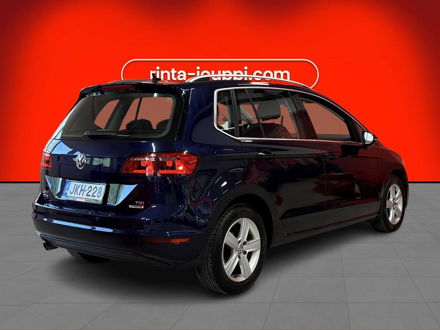 VOLKSWAGEN Golf Sportsvan 2017