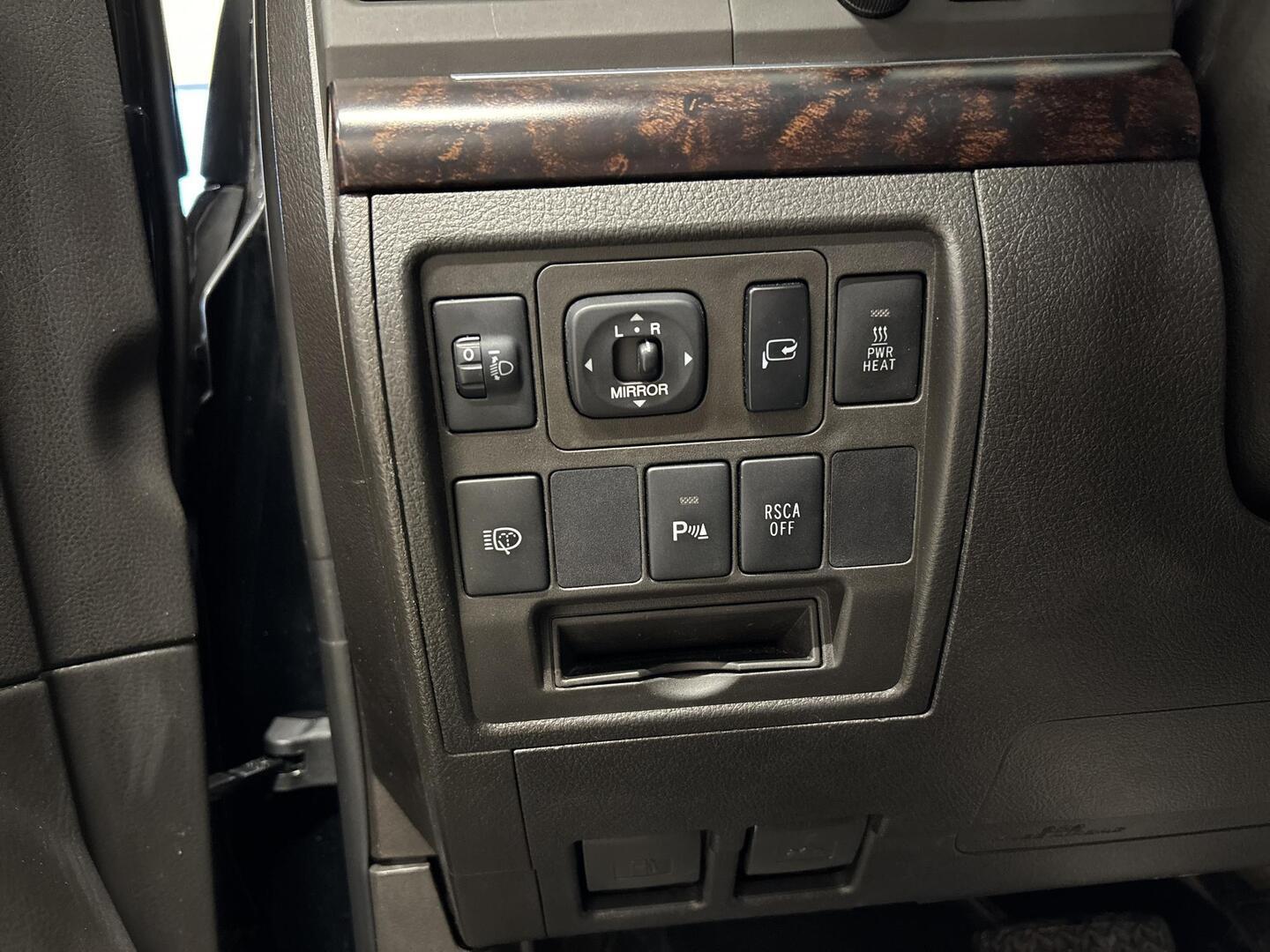 TOYOTA Land Cruiser V8 2008