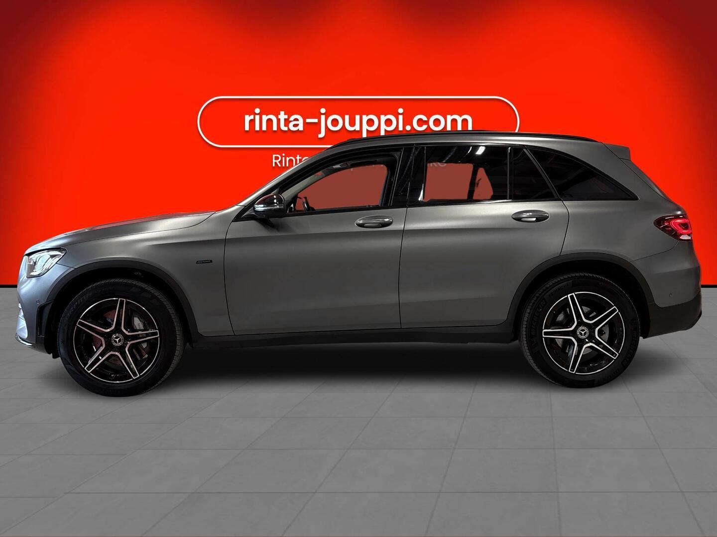 MERCEDES-BENZ GLC 2021