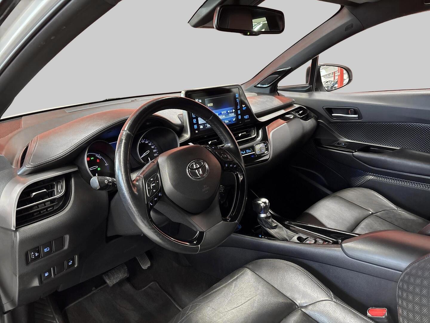 TOYOTA C-HR 2019