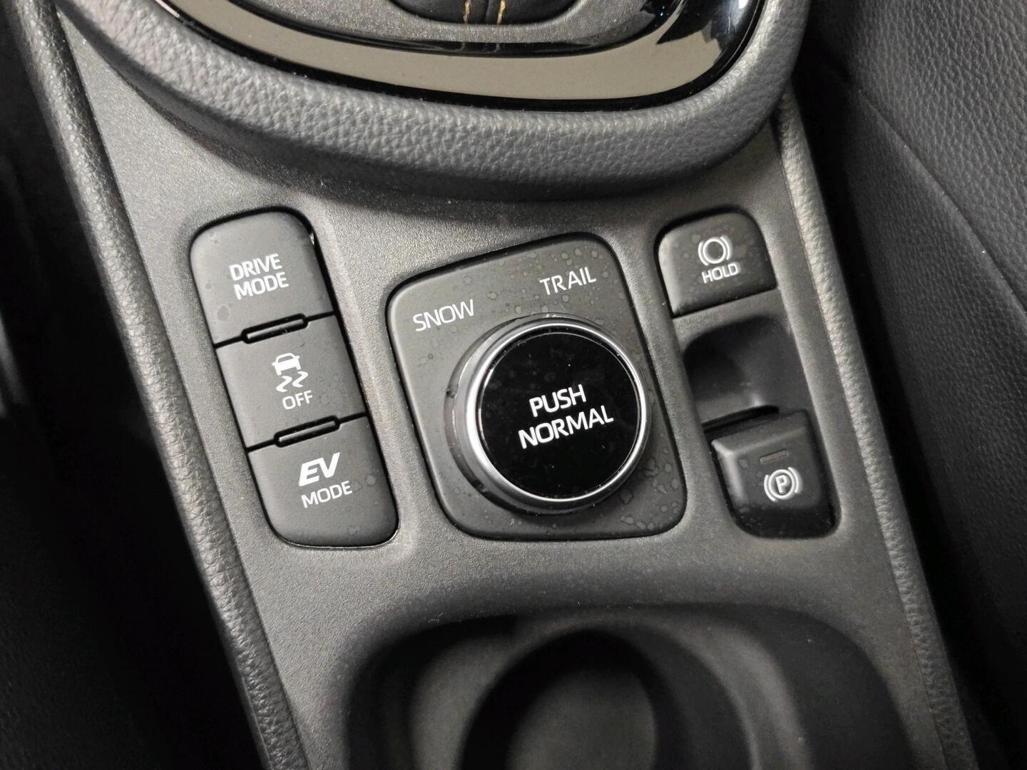 TOYOTA YARIS CROSS 2022