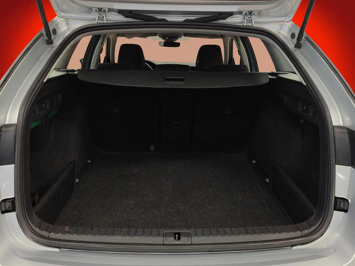 SKODA Octavia 2024