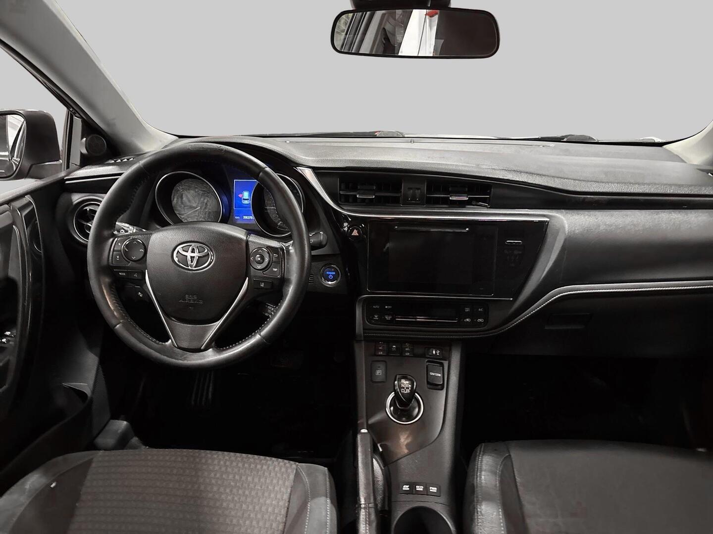 TOYOTA Auris 2018