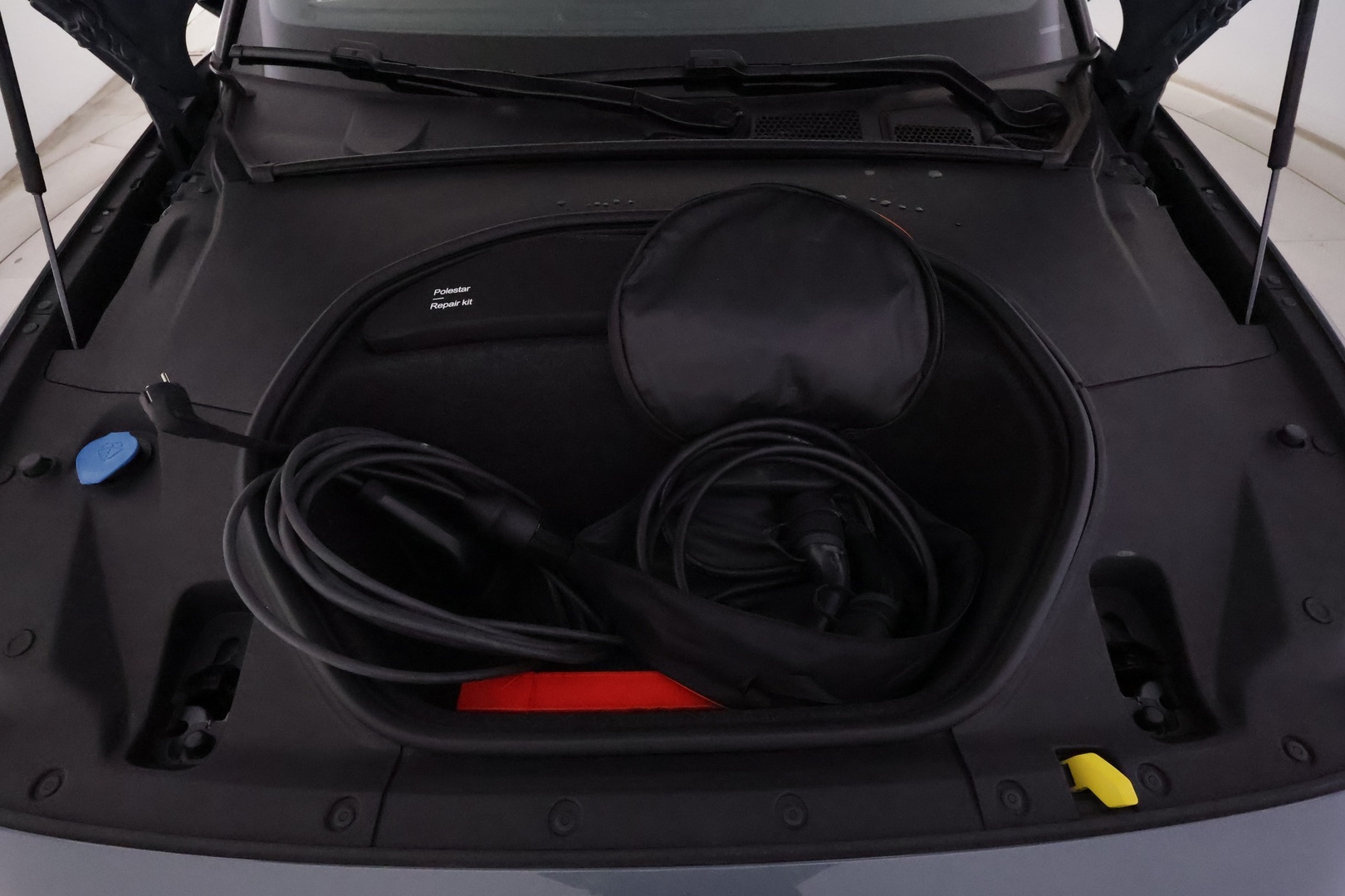 POLESTAR 2 2023
