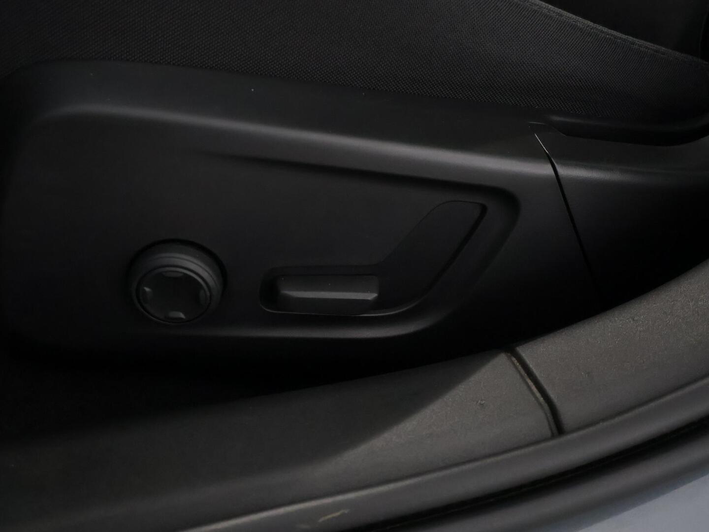 POLESTAR 2 2023